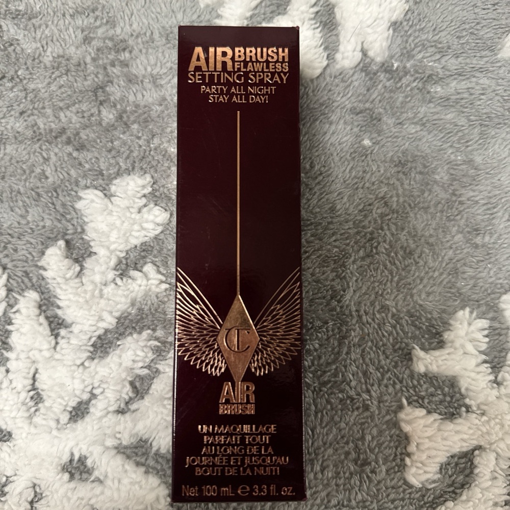 Charlotte Tilbury Airbrush setting spray